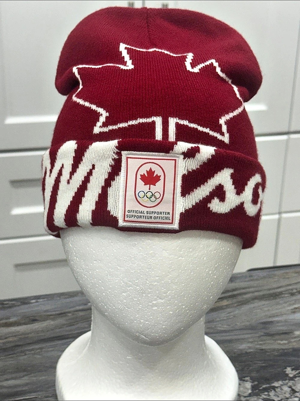 Molson Team Canada Olympic Official Supporter Knit Toque Red/White – Like New
